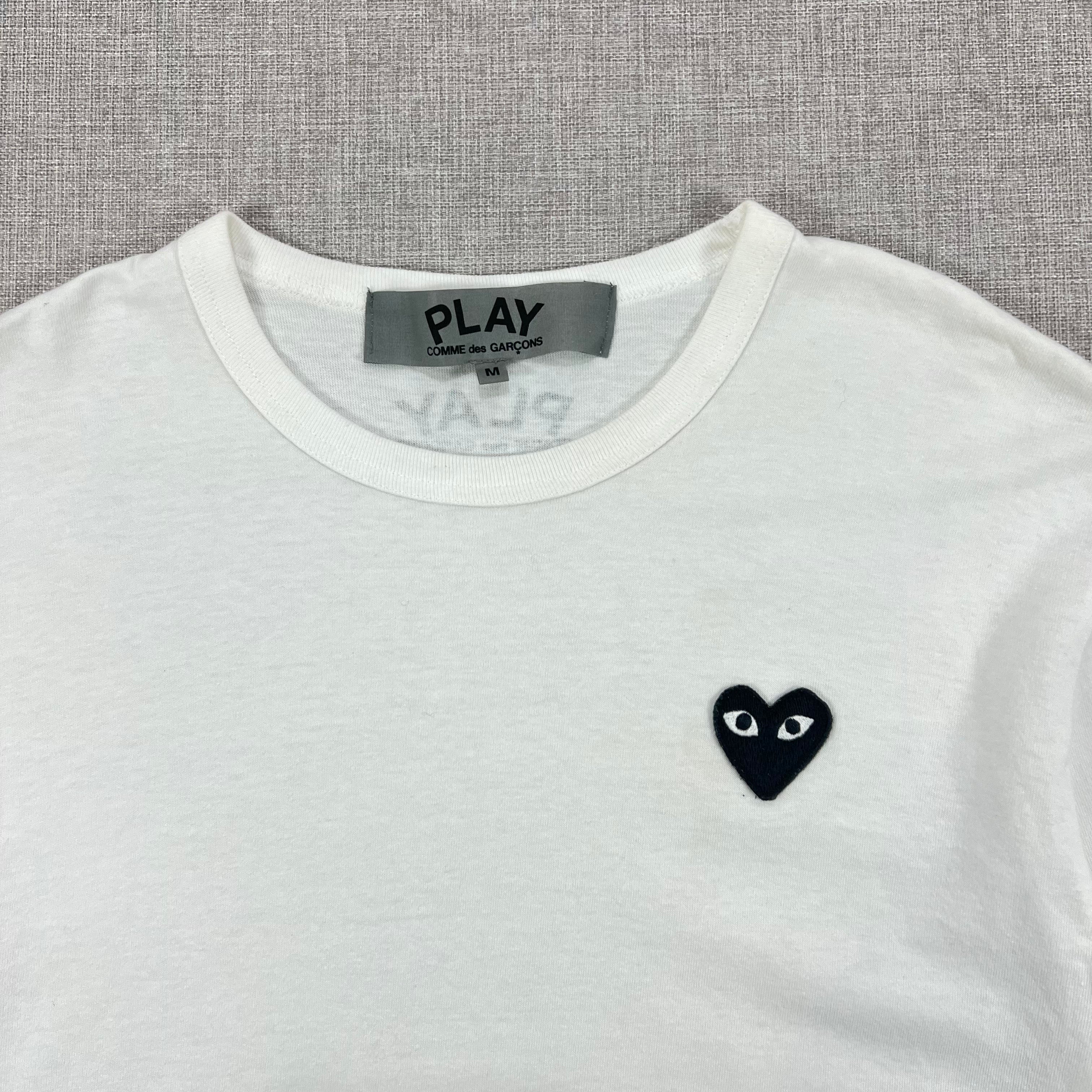 PLAY COMME DES GARCONS HEART LOGO PATCH L/S
