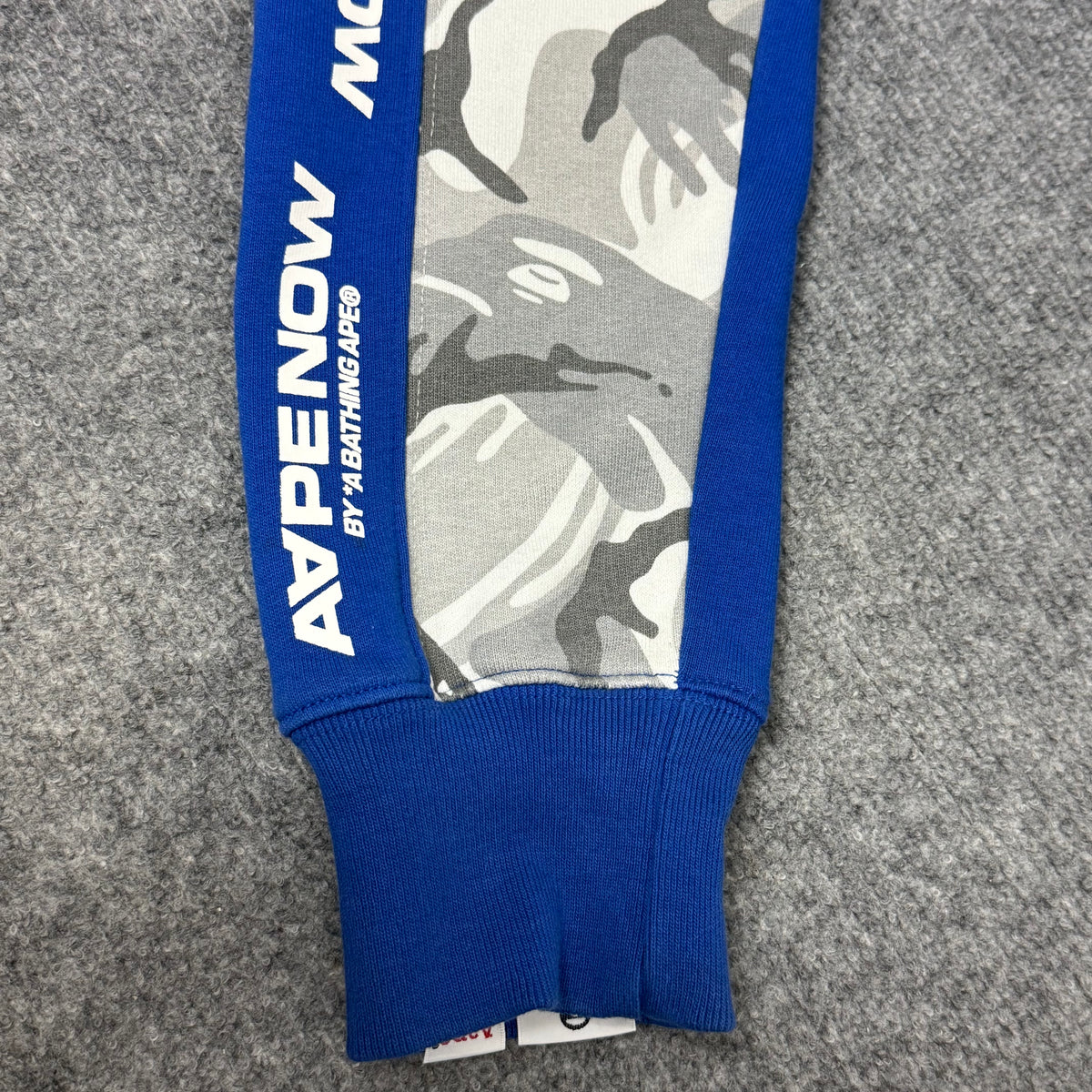 AAPE 3TONE SWEATSHIRT