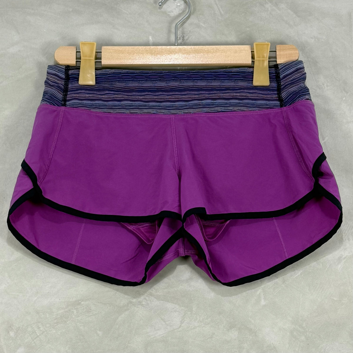 LULU LEMON RUN PACE SHORT