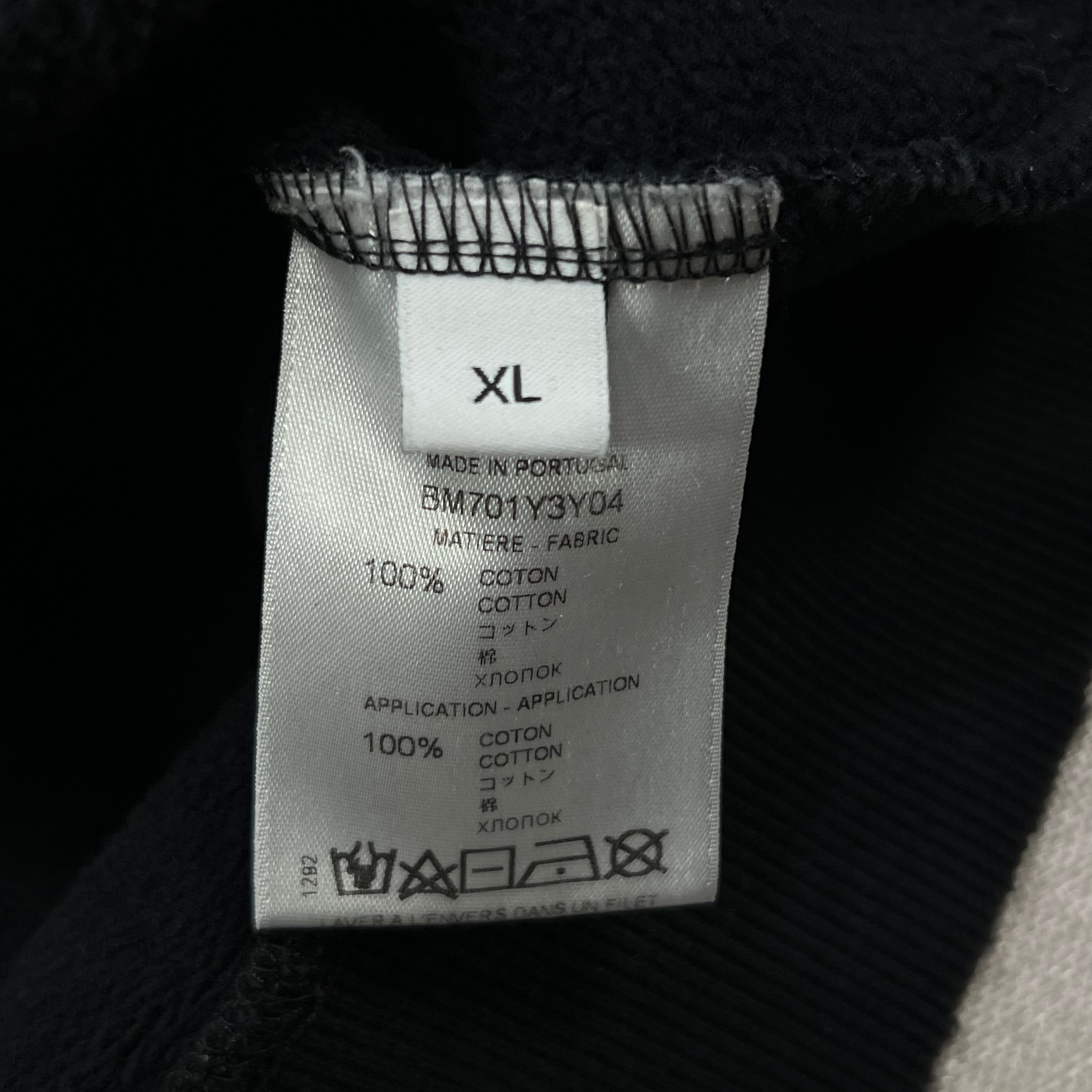 GIVENCHY MENS BRANDED PATCH SLEEVELESS HOODIE