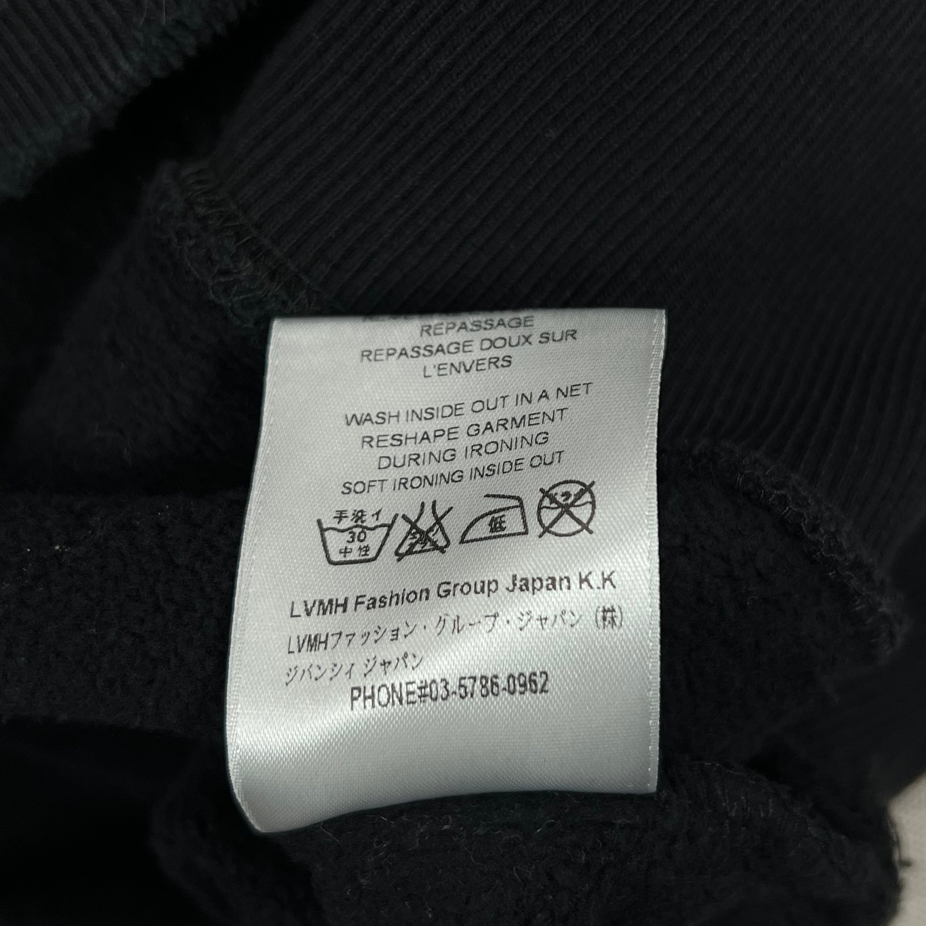 GIVENCHY MENS BRANDED PATCH SLEEVELESS HOODIE