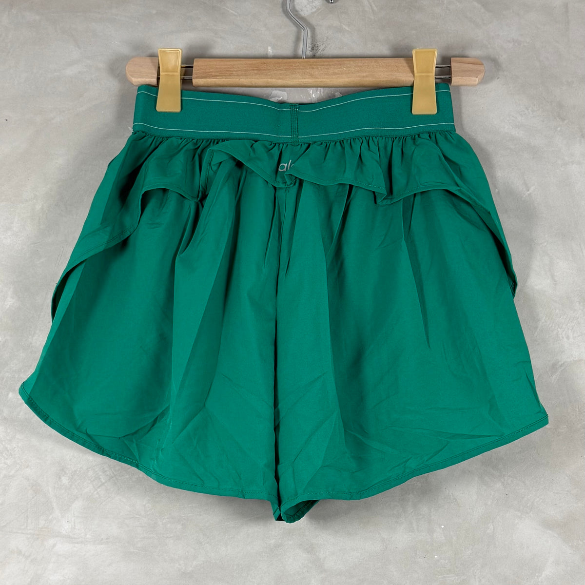 ALO YOGA MATCH POINT SHORT