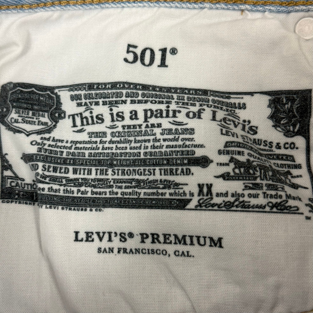 LEVI'S DENIM SHORT