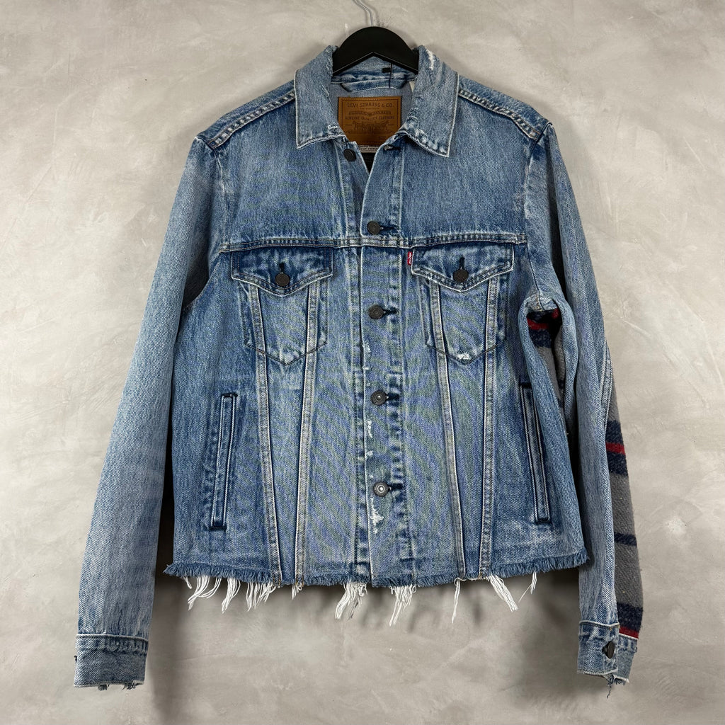 LEVIS DENIM JACKET