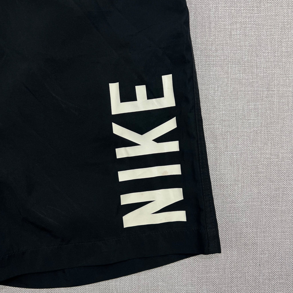 NIKE WOVEN SHORTS