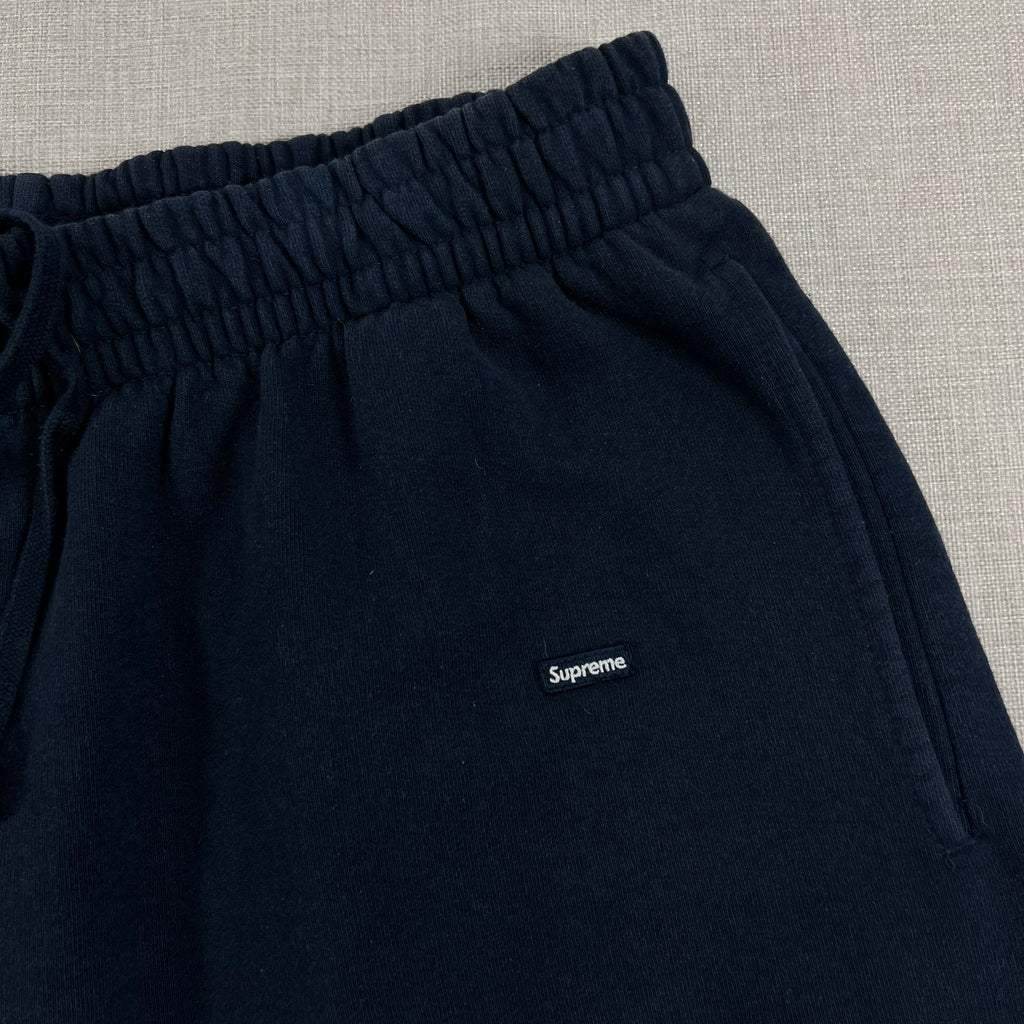 SUPREME SMALL BOX SWEATSHORTS