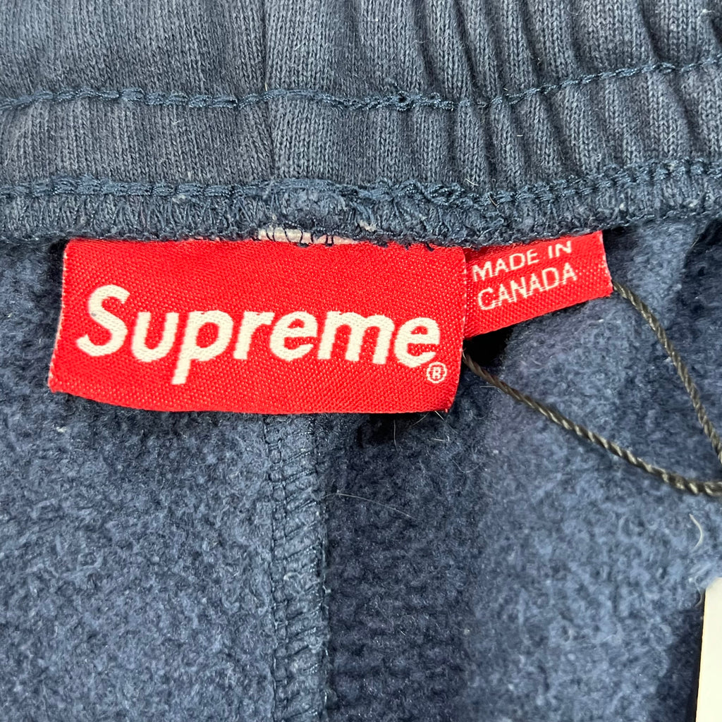 SUPREME SMALL BOX SWEATSHORTS