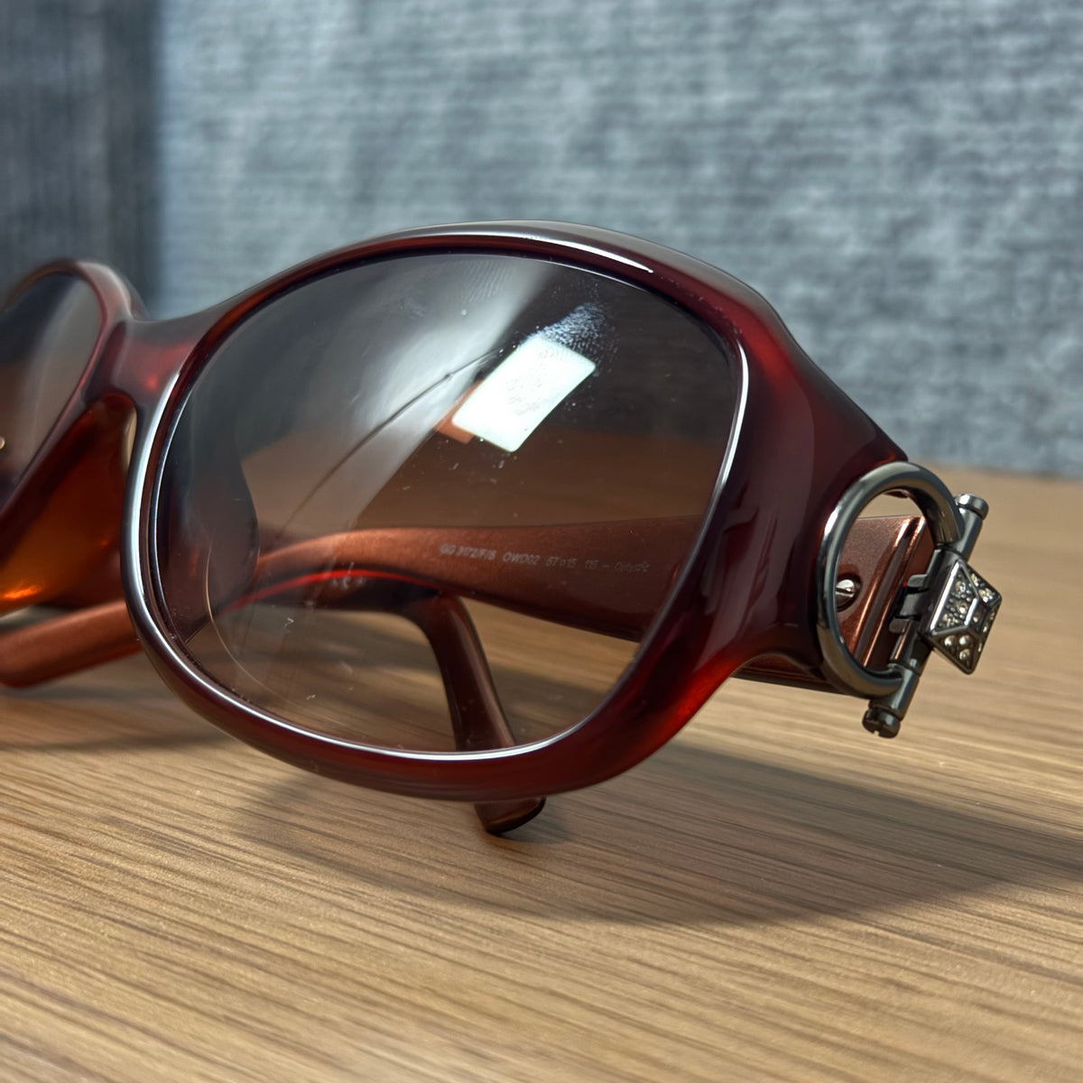 GUCCI SUNGLASSES