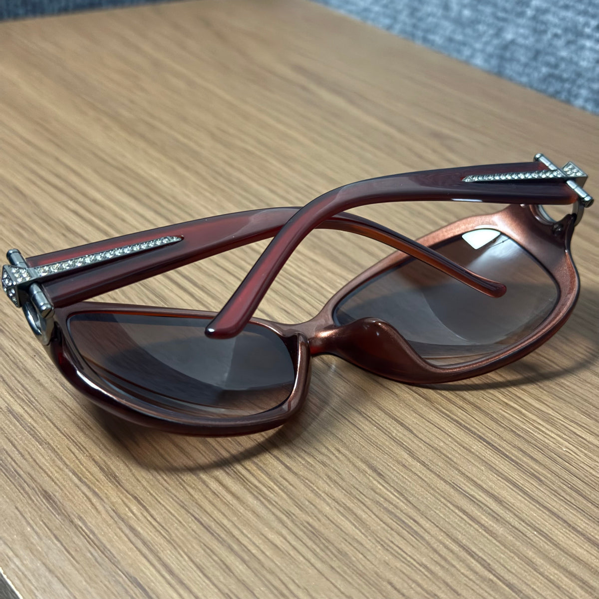 GUCCI SUNGLASSES