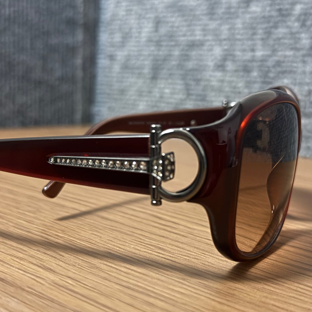 GUCCI SUNGLASSES