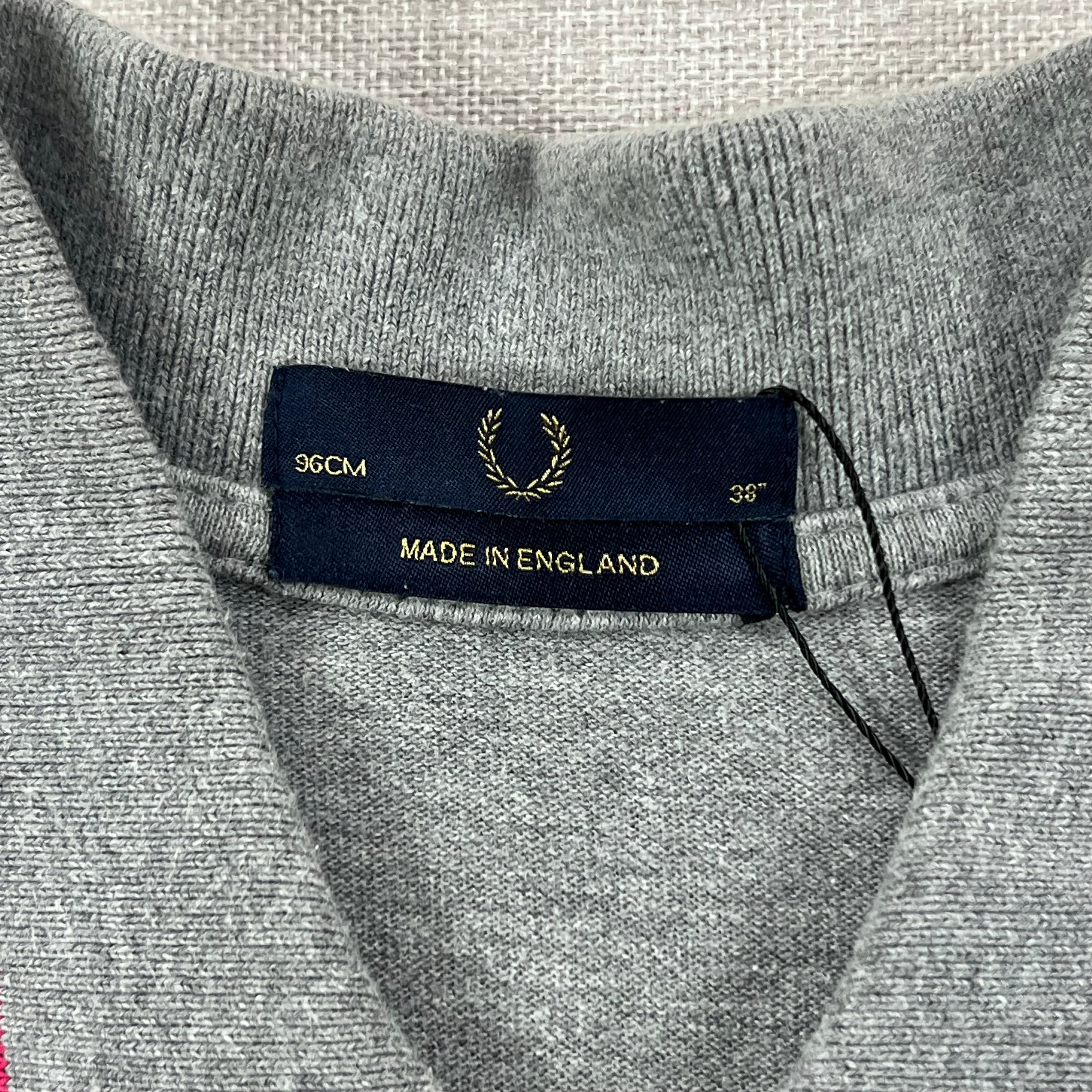 FREDPERRY TWIN-TIPPED COLLAR AND SCUFFS P/S