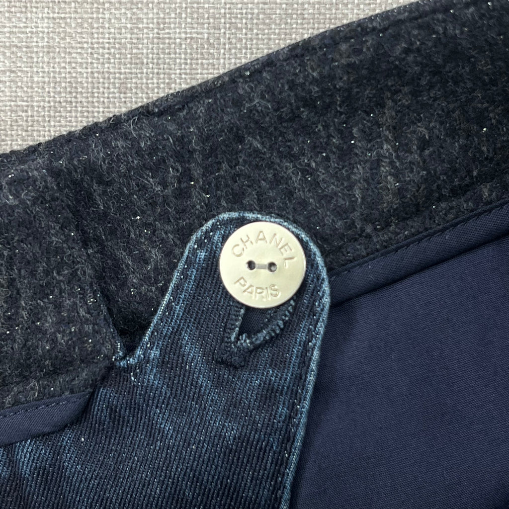 CHANEL DENIM SHORT FEATURE A SIGNATURE COCOMARK BUTTON