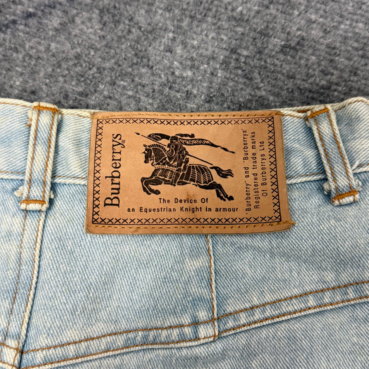 BURBERRY MINI SKIRT