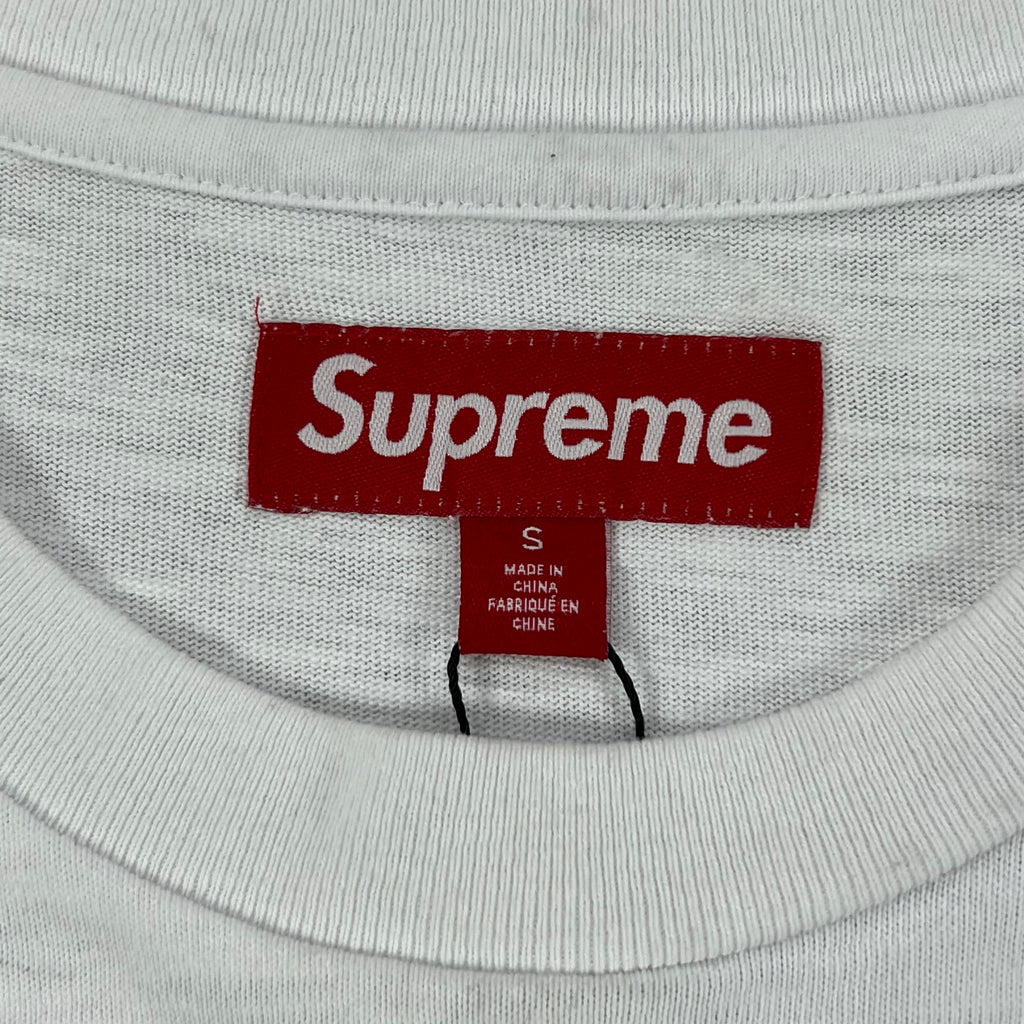 SUPREME OLD ENGLISH TEE