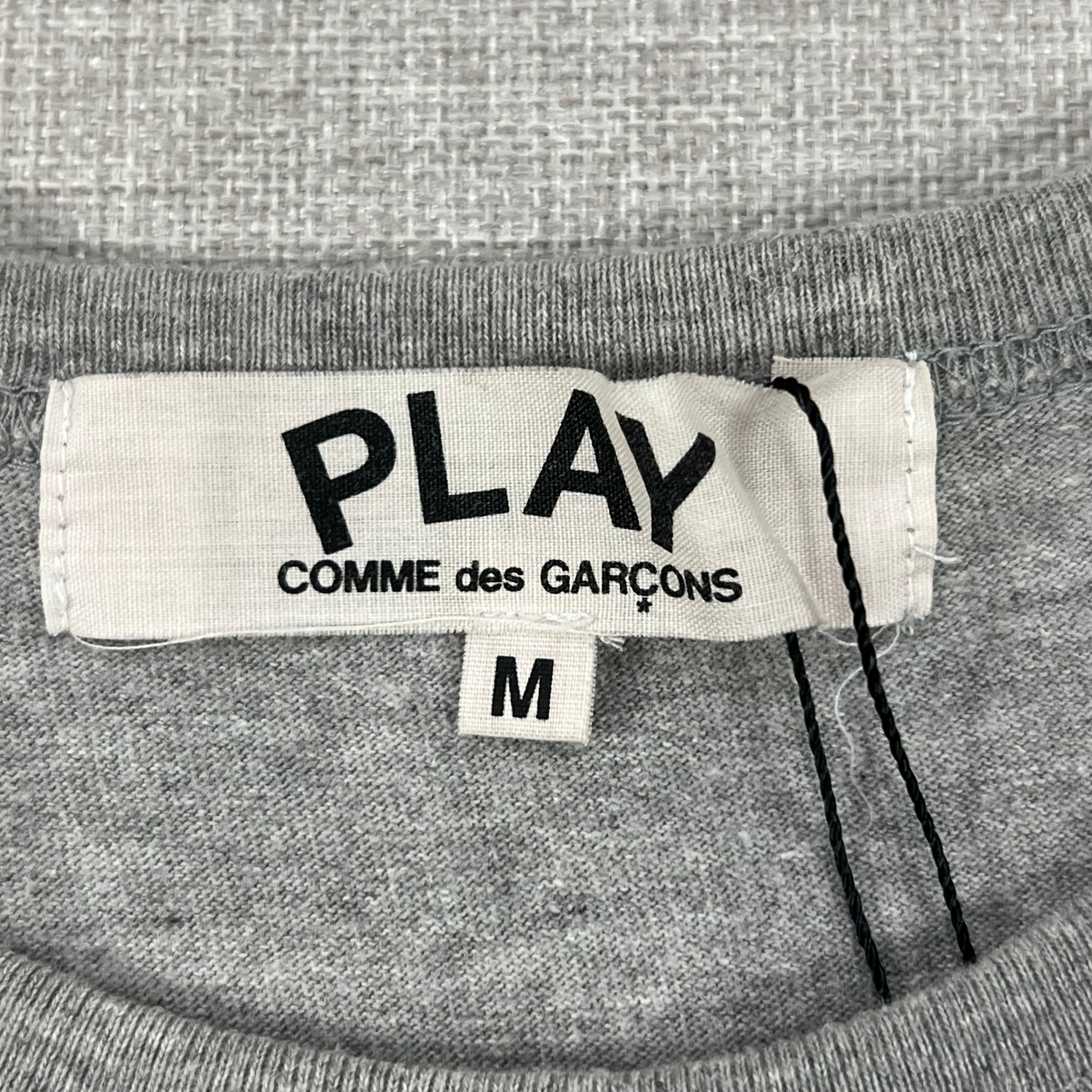 COMME DES GARCONS PLAY INVERRTED BLACK LOGO TEE
