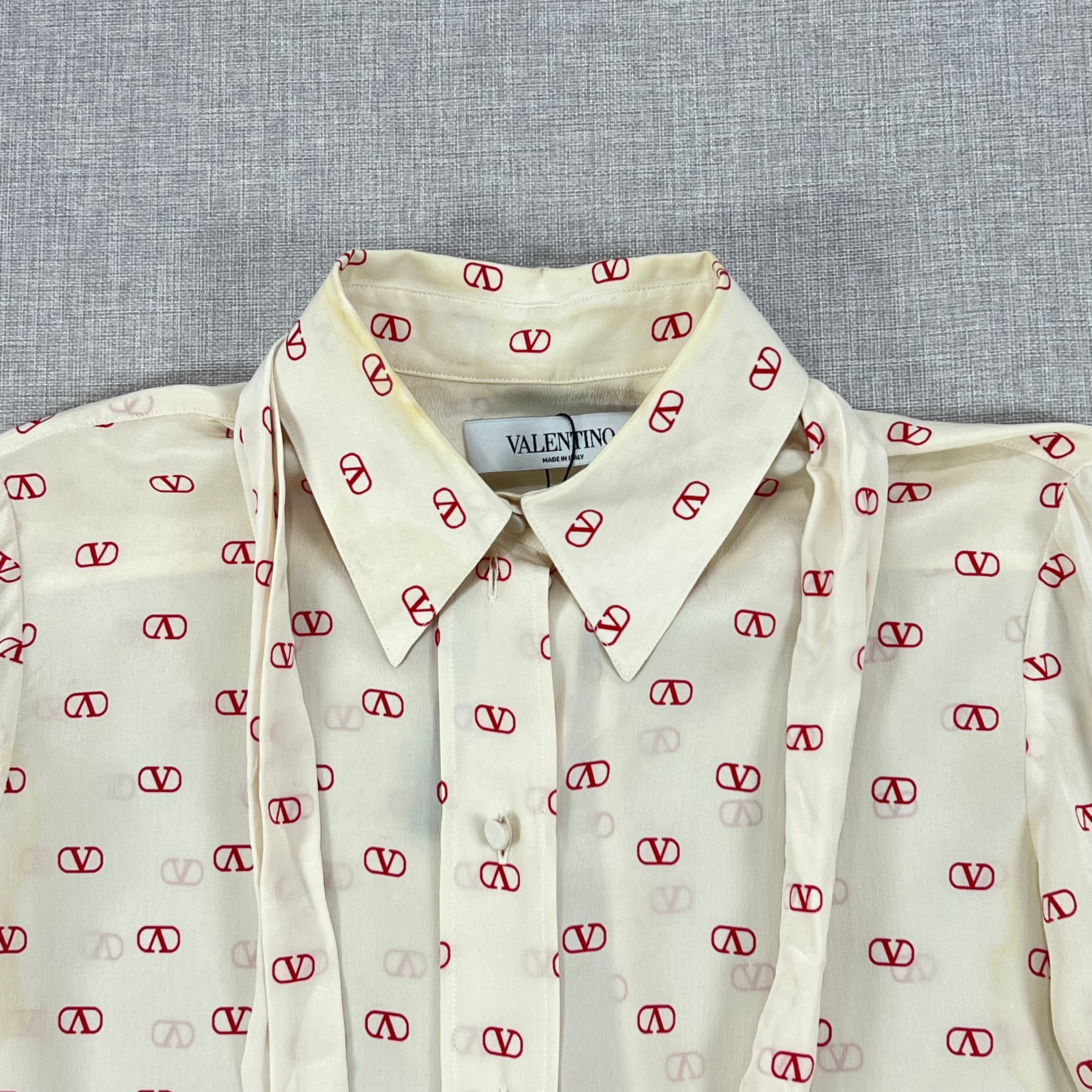 VALENTINO  BLOUSE RED V-LOGO PATTERN