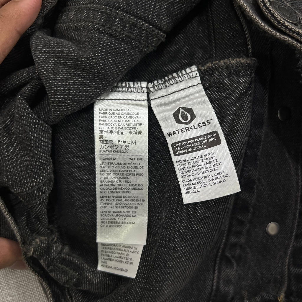 LEVI'S WOMENS TRUCKER JACKET FADED BLACK WASH