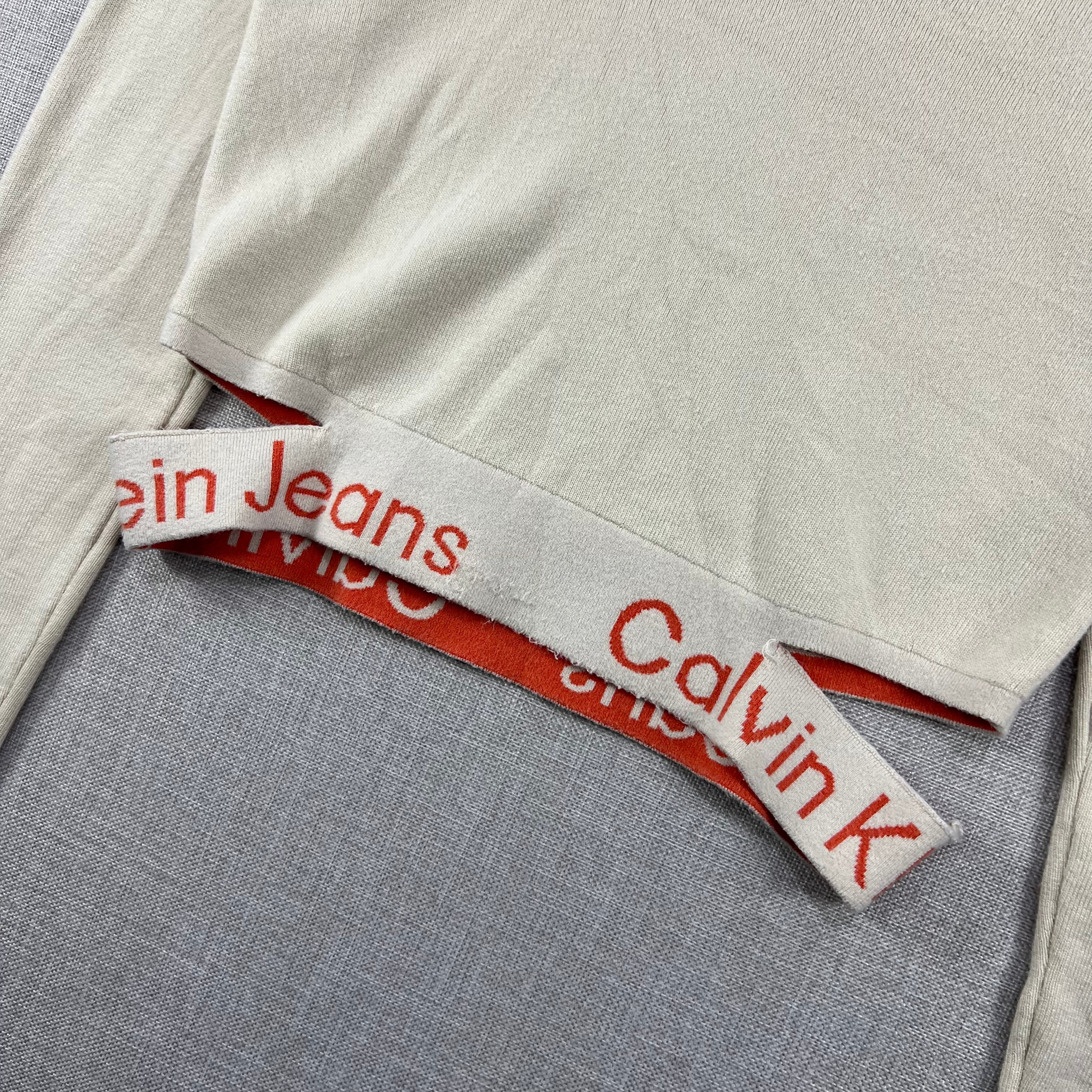 CALVIN KLEIN JEANS WAIST LOGO INTARSIA SWEATER