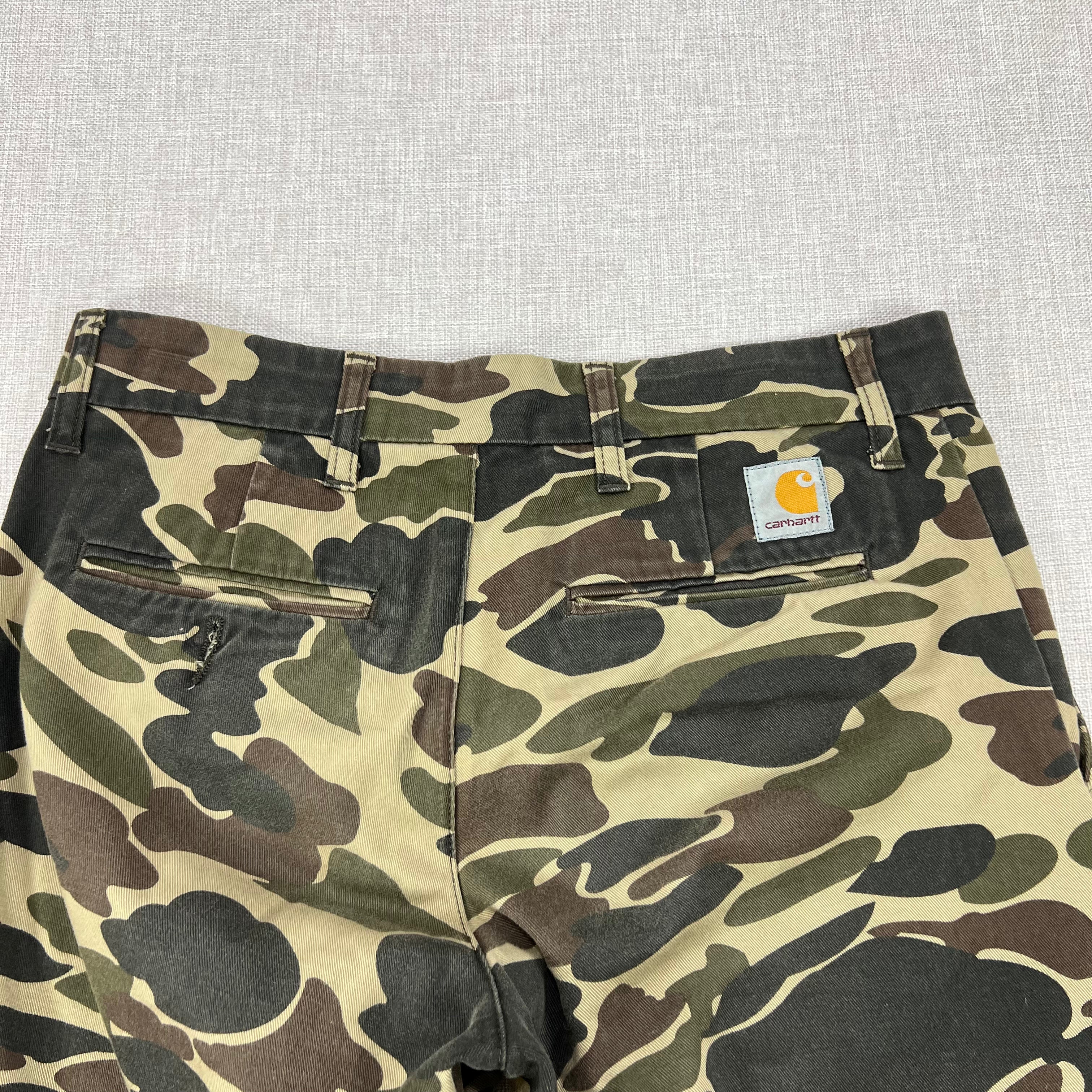 CRHARTT WIP CAMOUFLAGE STRAIGHT-LEG CUT PANTS