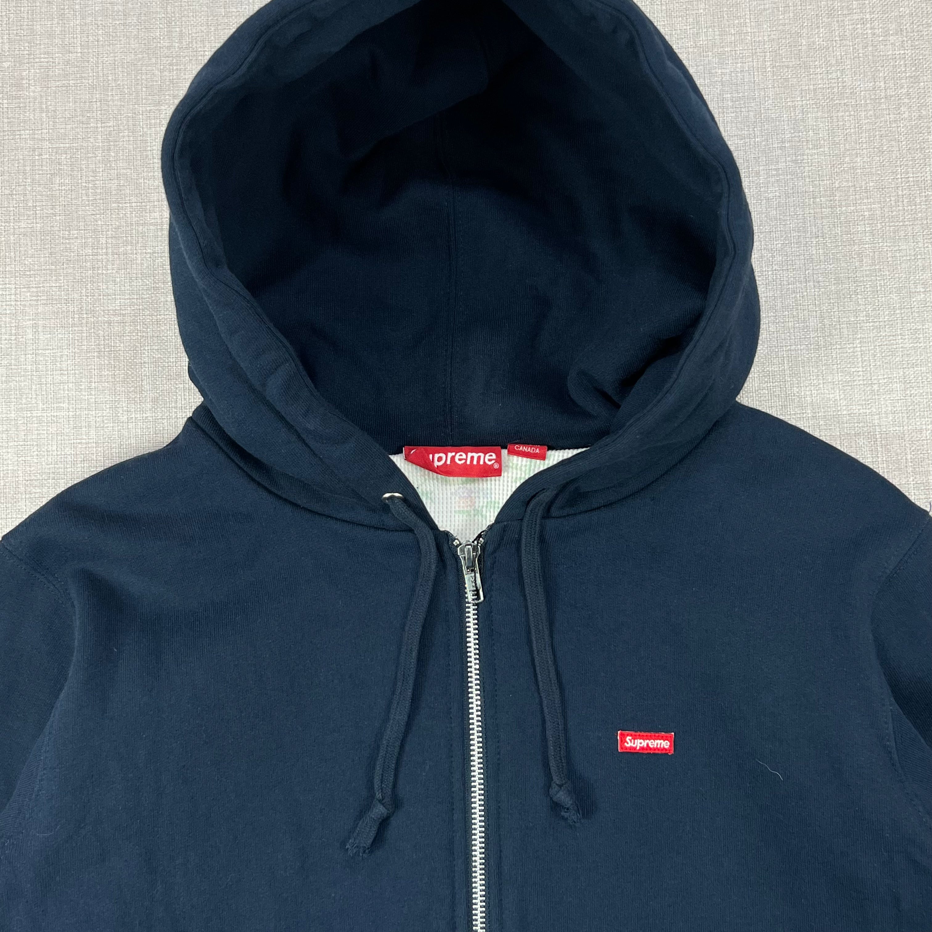 SUPRREME SMALL BOX ZIP UP HOODIE