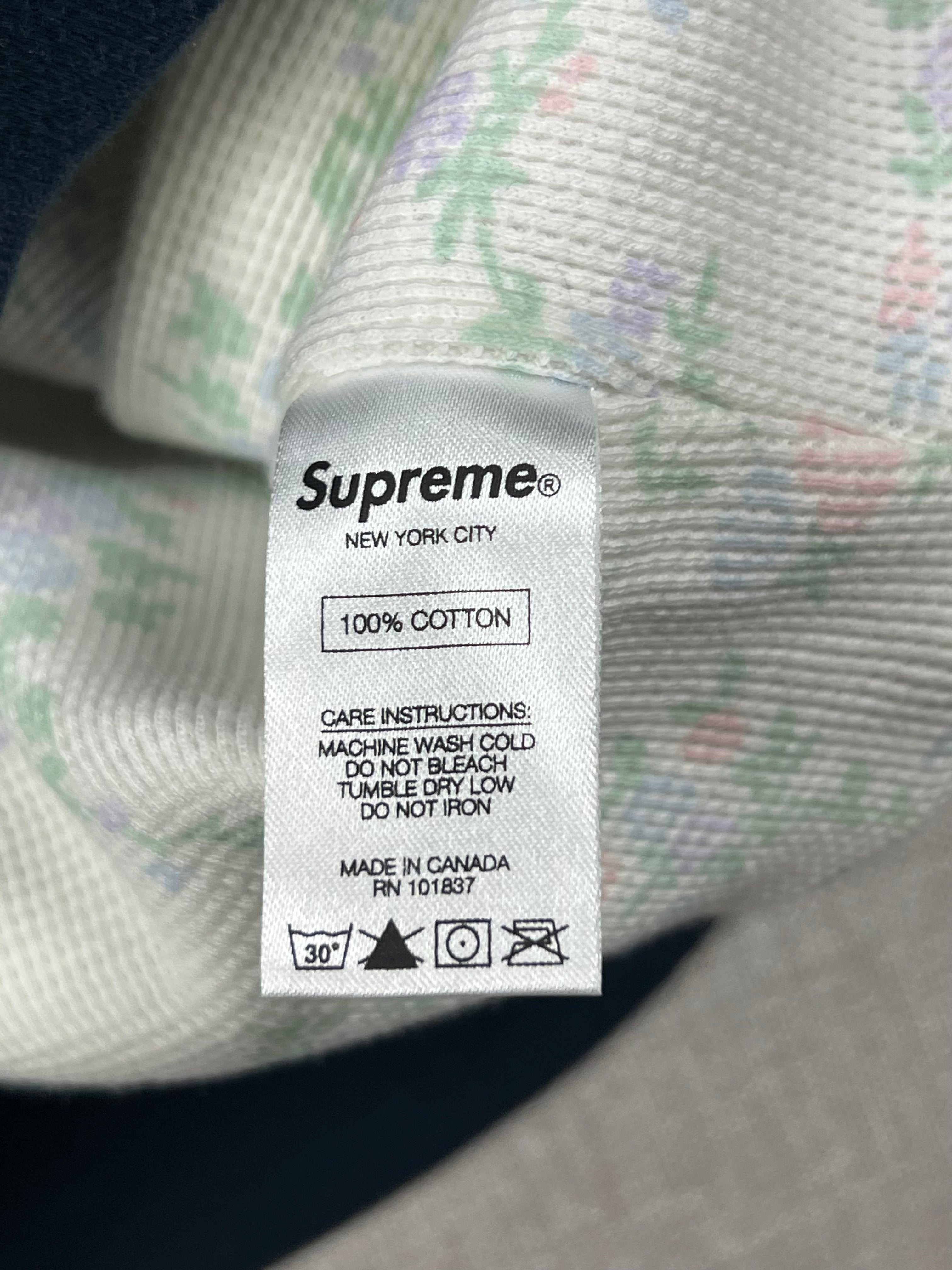 SUPRREME SMALL BOX ZIP UP HOODIE