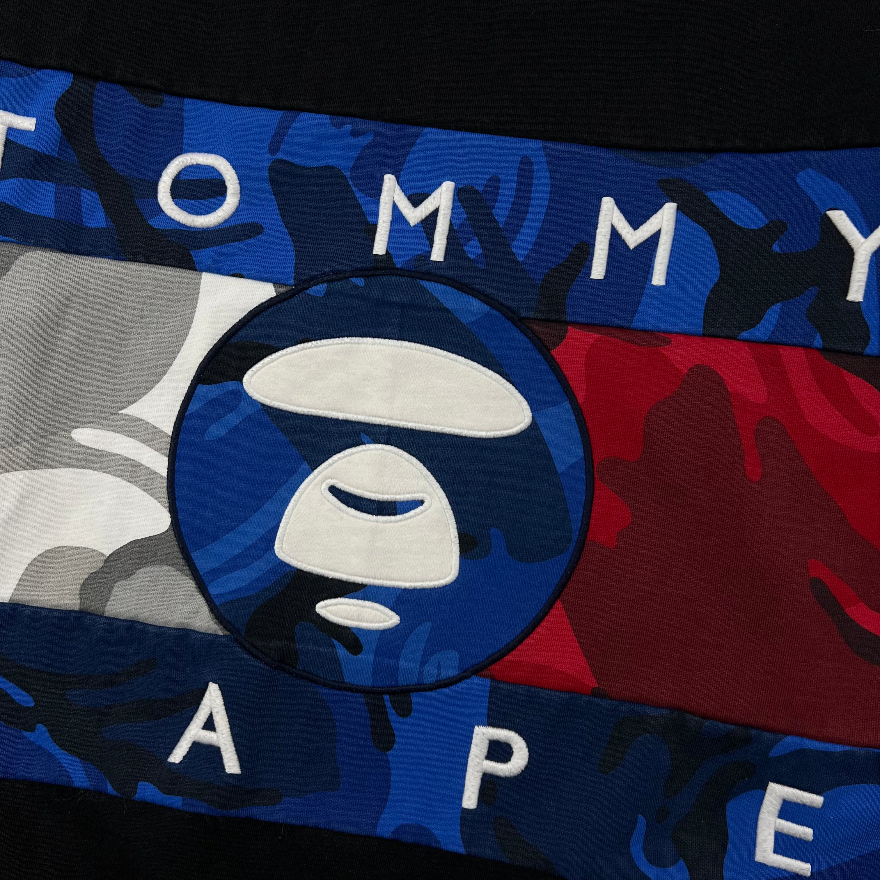 TOMMY JEANS X AAPE CREWNECK SWEATSHIRT