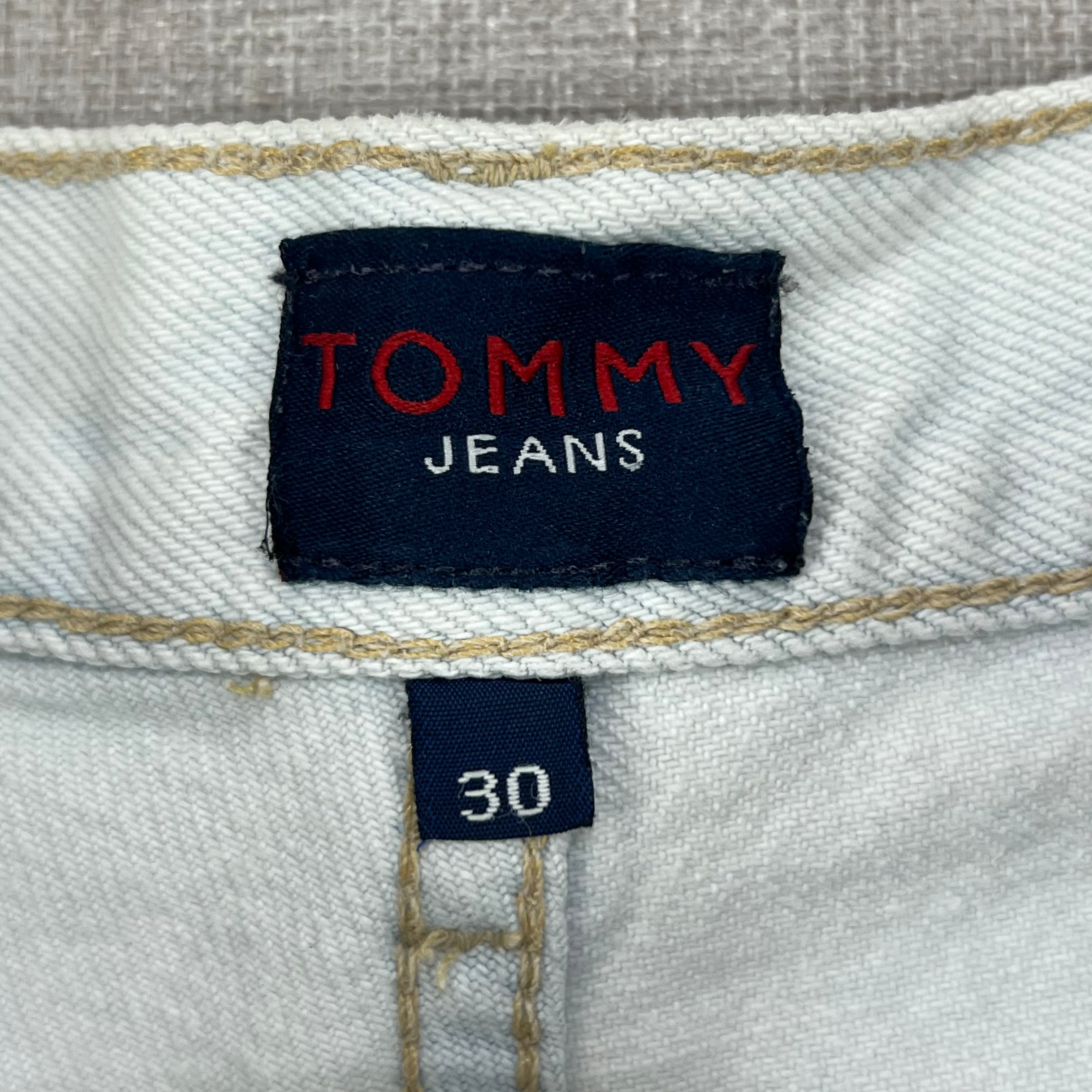 TOMMY JEANS BAGGY DENIM SHORTS