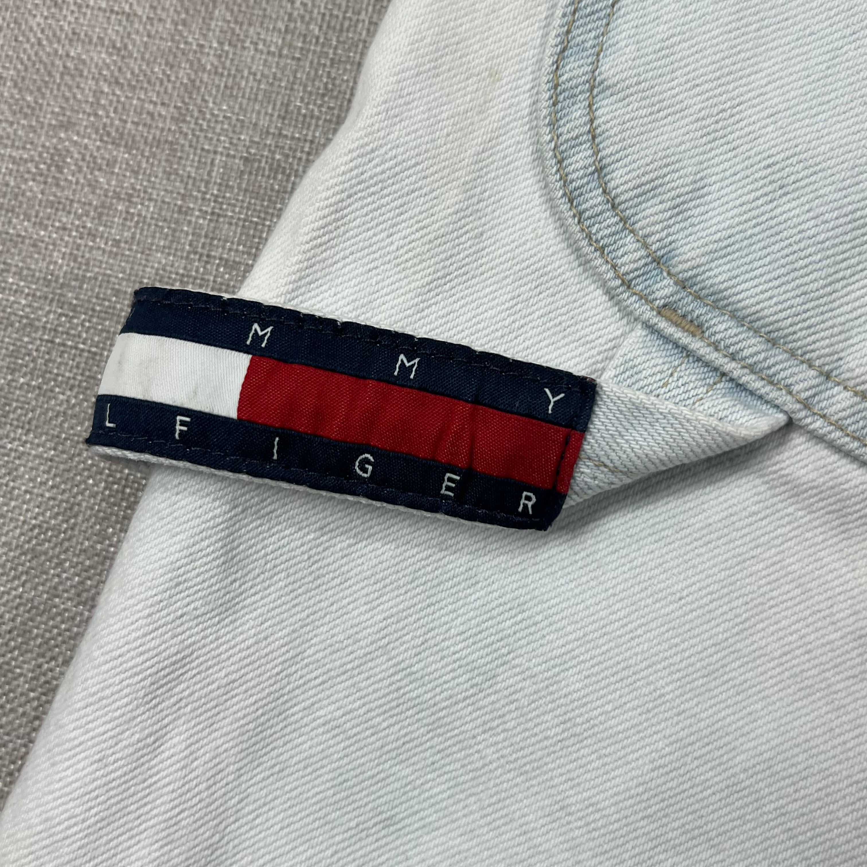 TOMMY JEANS BAGGY DENIM SHORTS