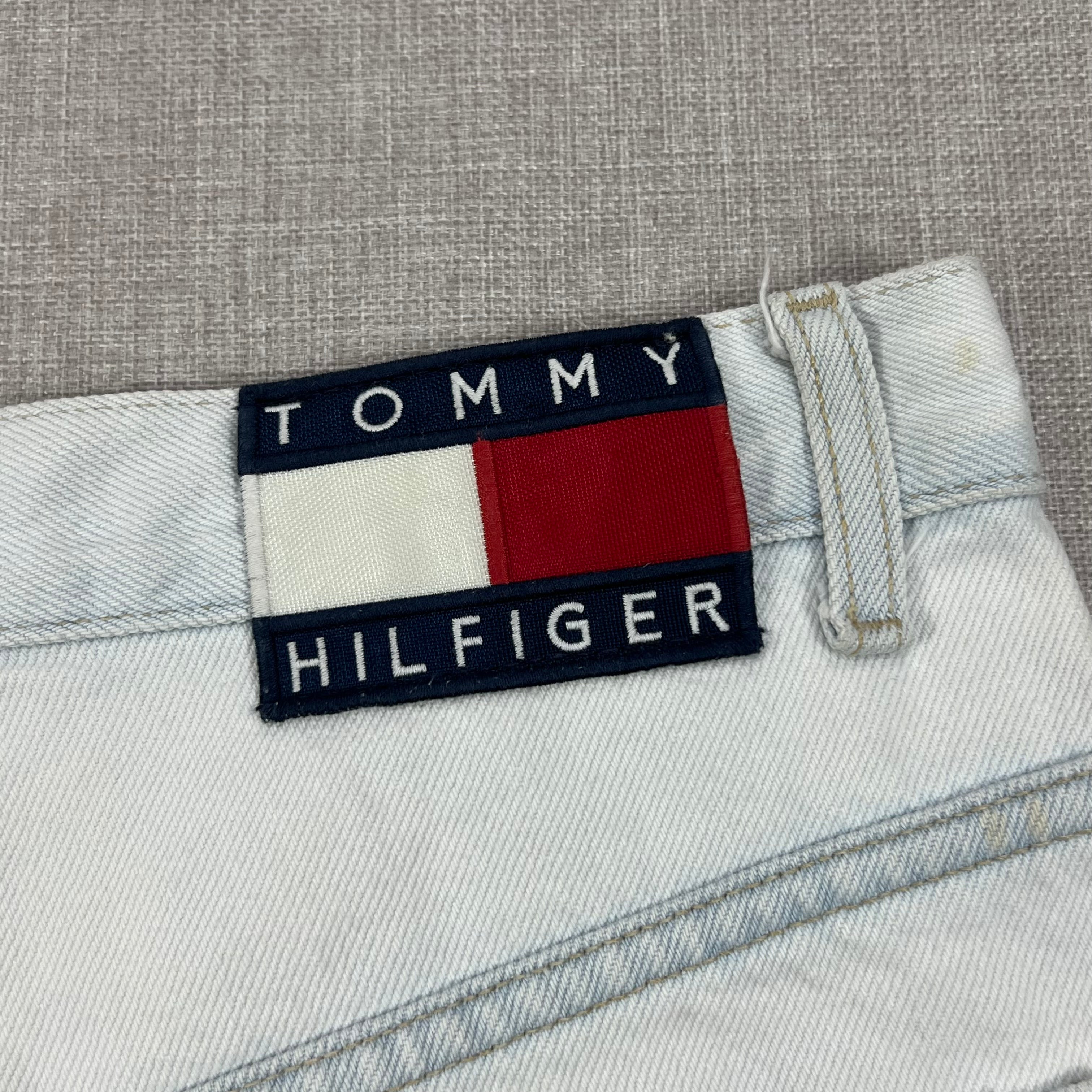 TOMMY JEANS BAGGY DENIM SHORTS