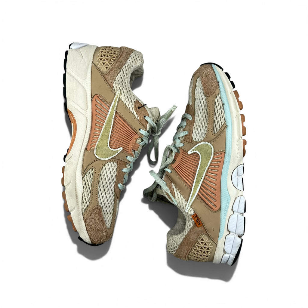 NIKE ZOOM VOMERO 5 "HAVE A NIKE DAY"