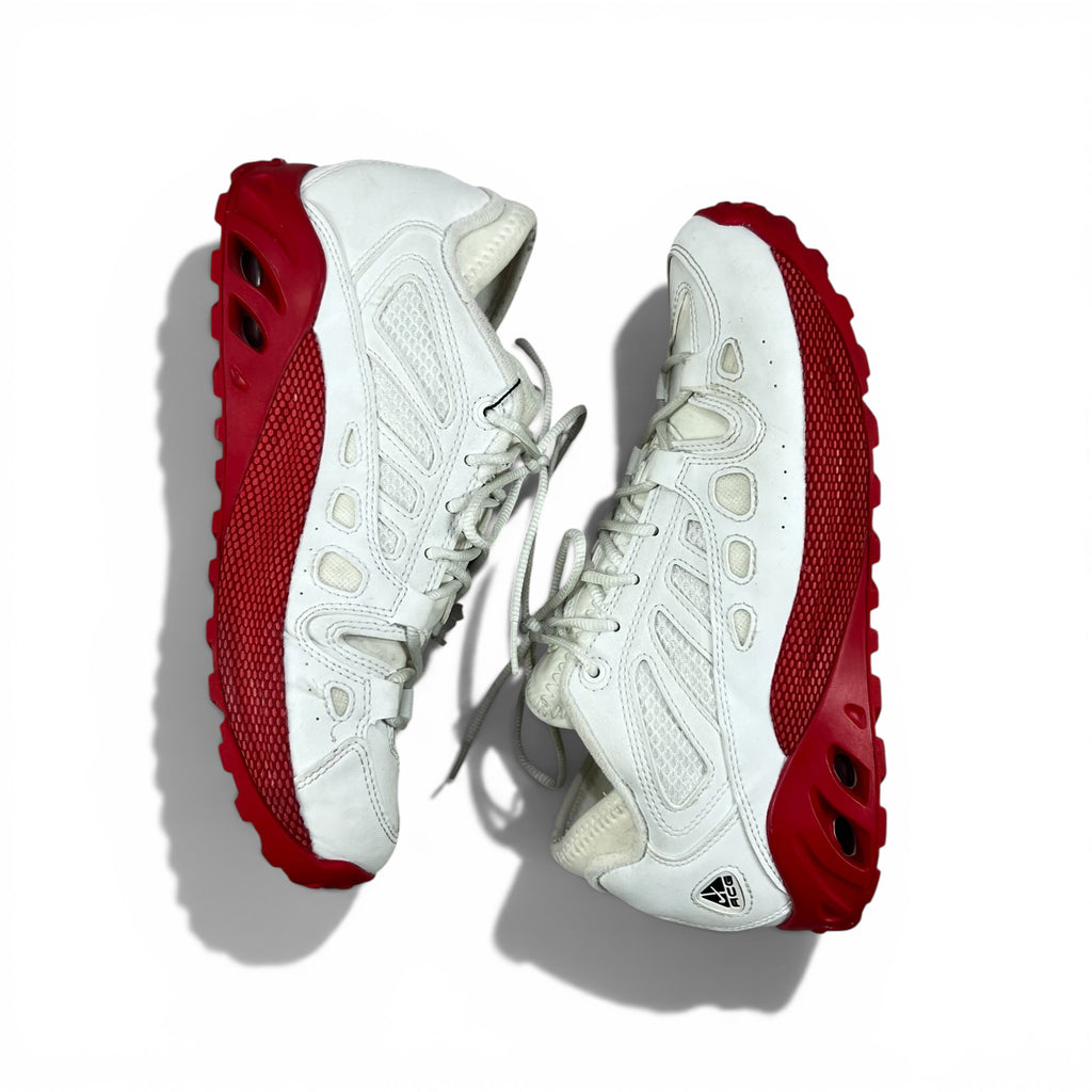 NIKE ACG AIR EXPLORAID "UMIVERSITY RED"