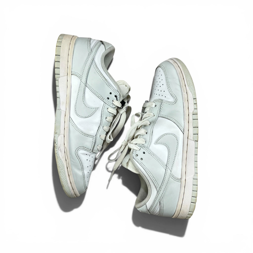 NIKE DUNK LOW NEXT NATURE "SUMMIT WHITE"