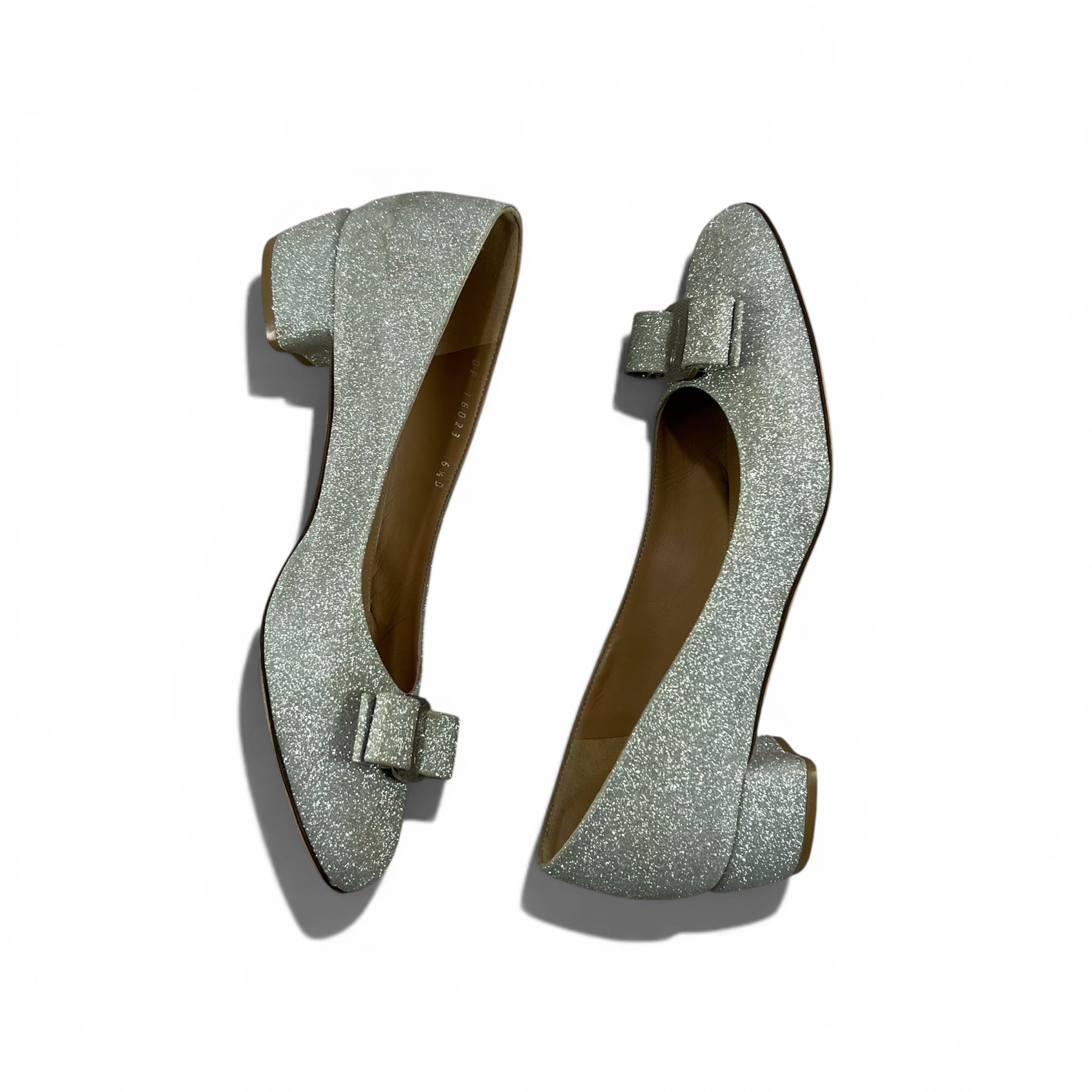 SALVATORE FERRAGAMO VARA PUMPS