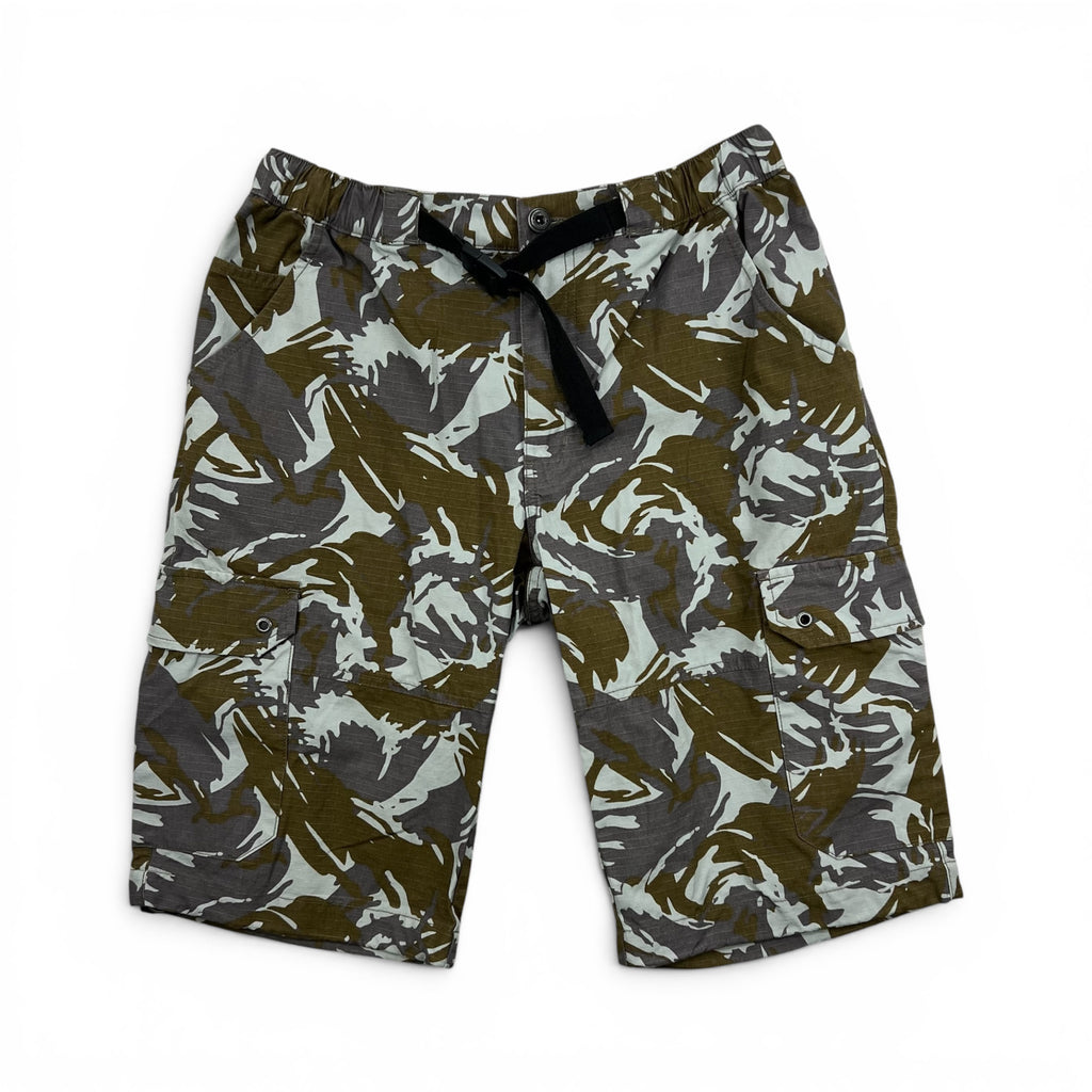 COLUMBIA CAMOUFLAGE CARGO SHORTS