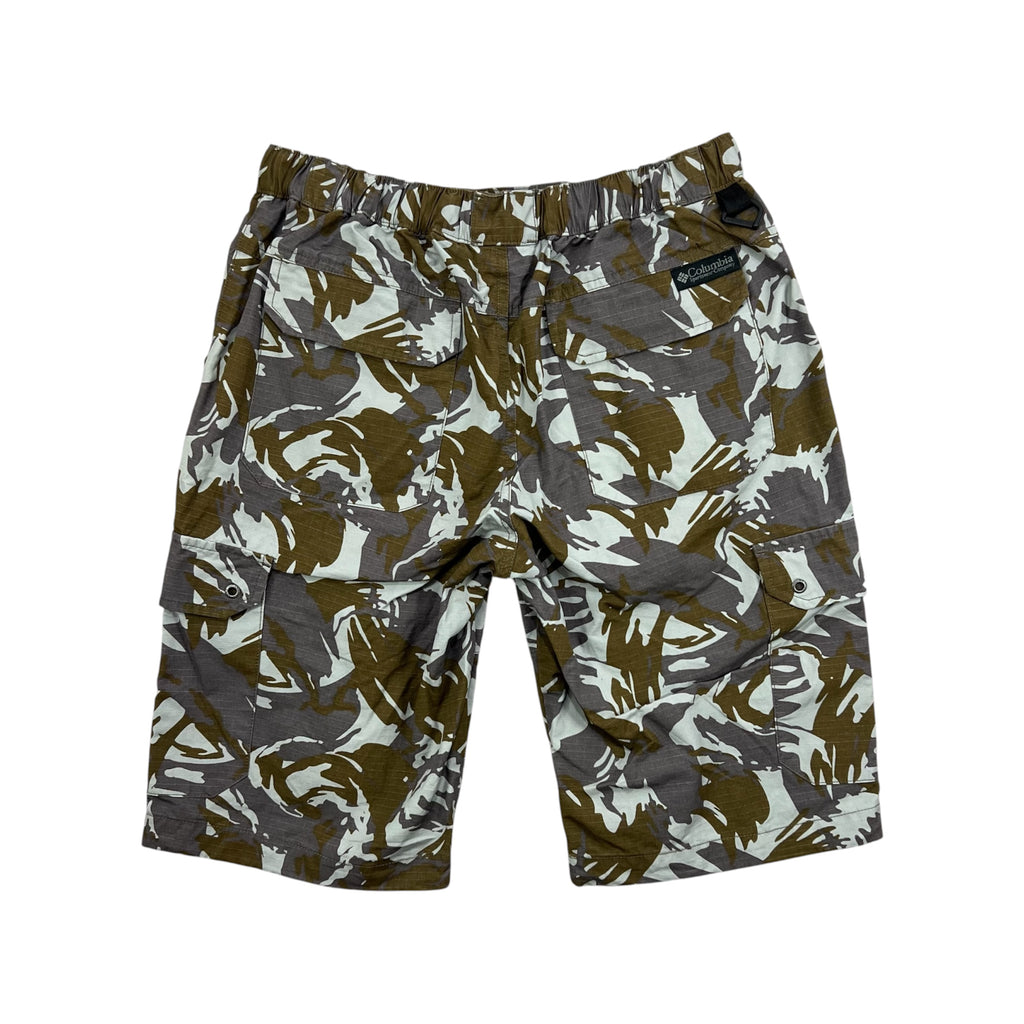 COLUMBIA CAMOUFLAGE CARGO SHORTS